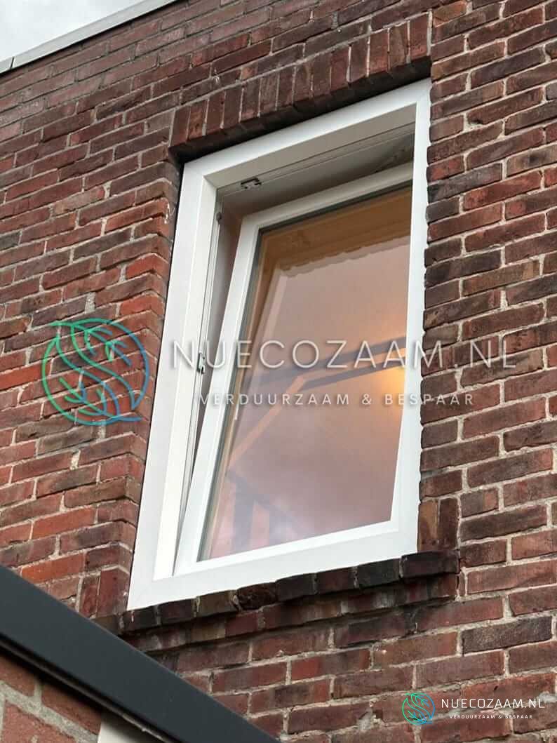 NuEcozaam Kunststof kozijnen Almelo wit houtnerf